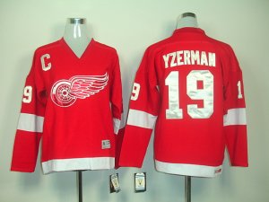 youth nhl deroit red wings #19 yzerman red ccm