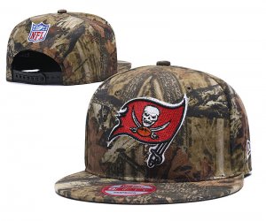 Buccaneers Team Logo Camo Adjustable Hat LT